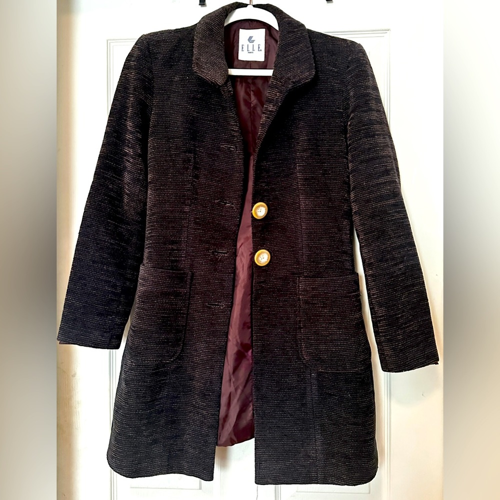 Beautiful vintage Elle Paris coat